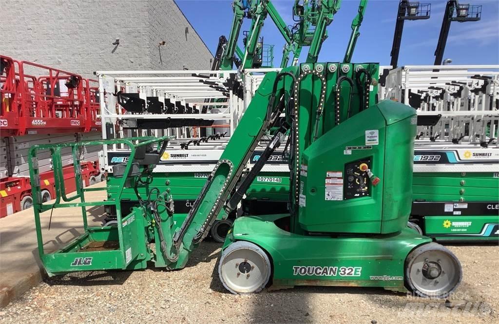 JLG TOUCAN 32E Personenaufzüge