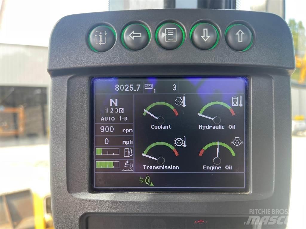 John Deere 744K Radlader