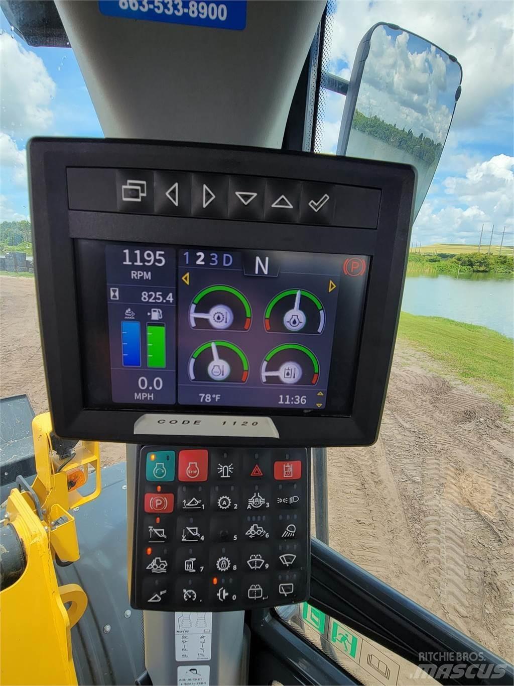 John Deere 744L Radlader