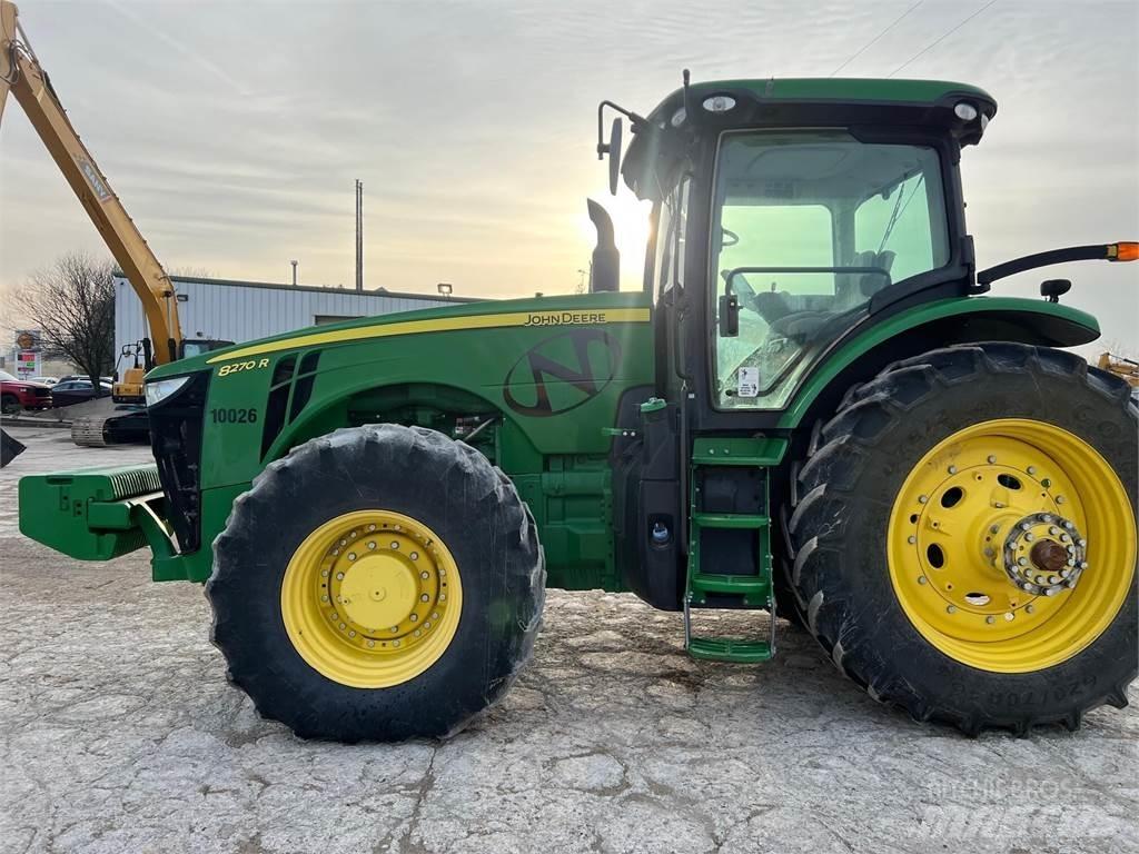 John Deere 8270R Traktoren
