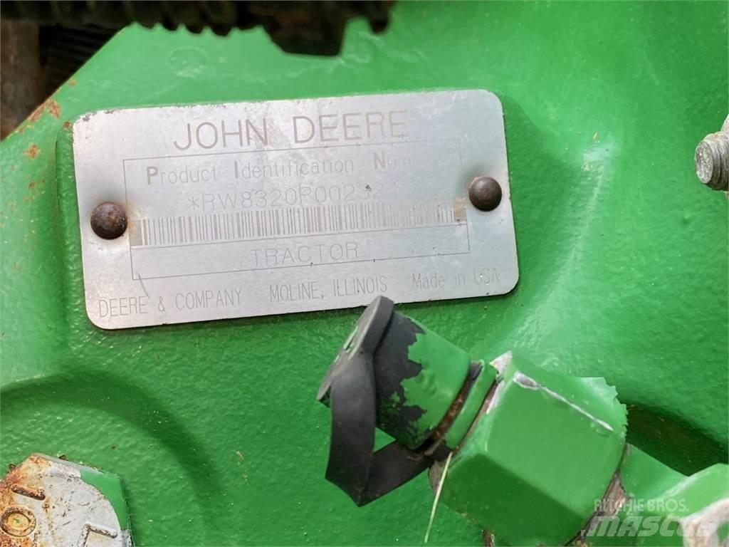 John Deere 8320 Traktoren