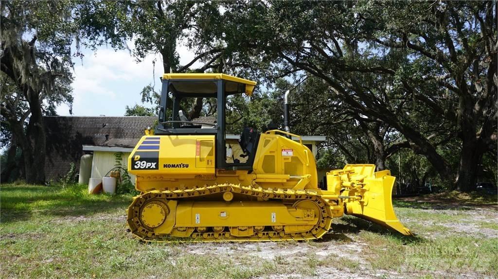Komatsu D39PX-24 Bulldozer