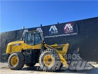 Komatsu WA270-8 Radlader