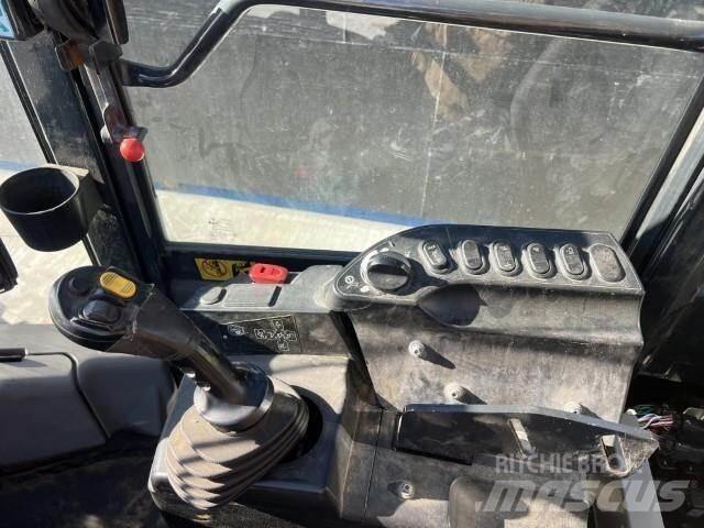Komatsu WA270-8 Radlader