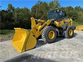 Komatsu WA320-8 Radlader