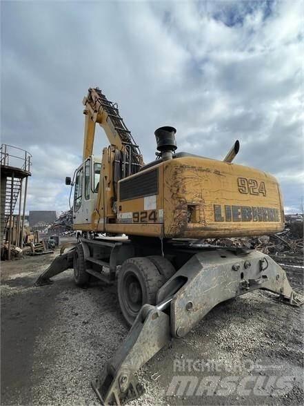 Liebherr A924C Materialumschlag