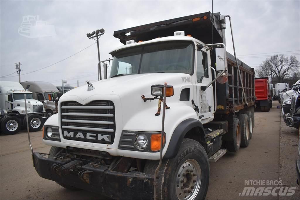 Mack GRANITE CV713 Kipper