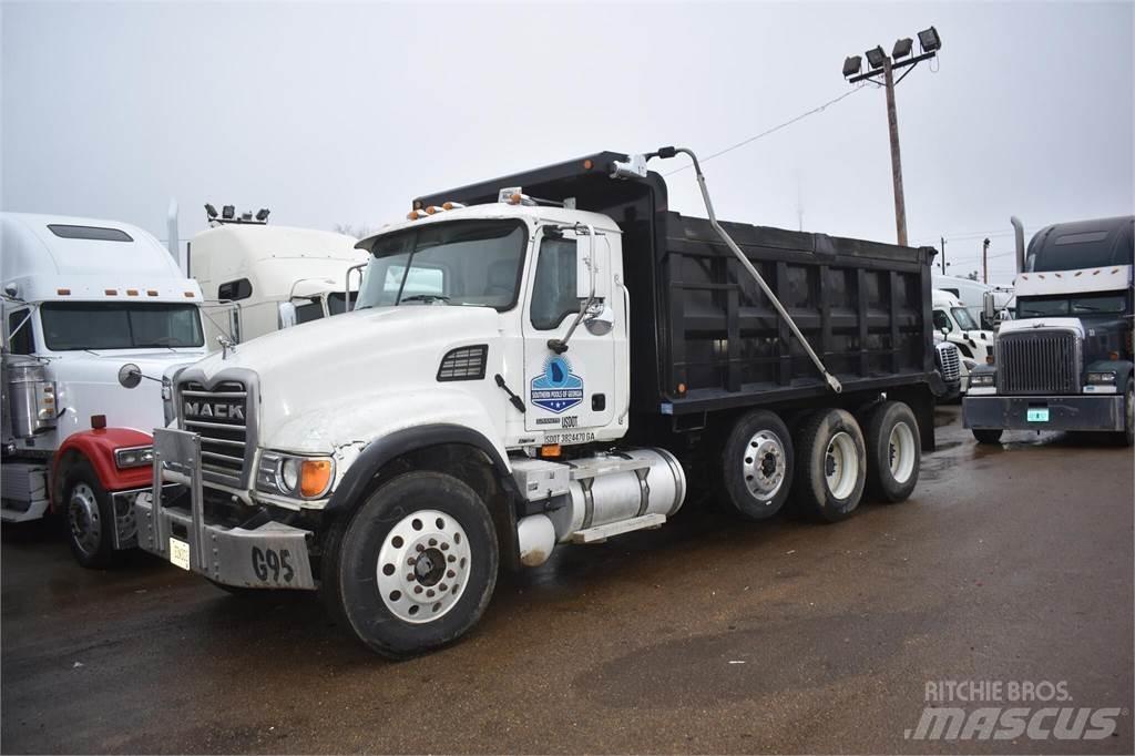 Mack GRANITE CV713 Kipper