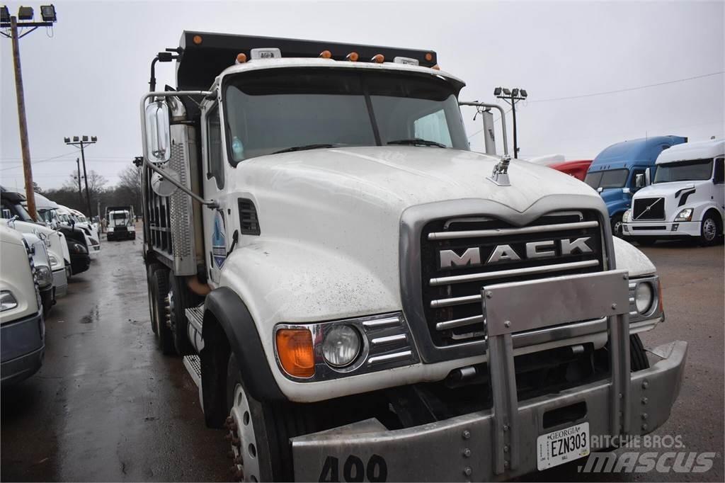 Mack GRANITE CV713 Kipper