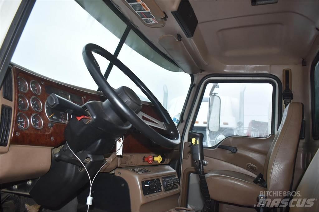 Mack GRANITE CV713 Kipper