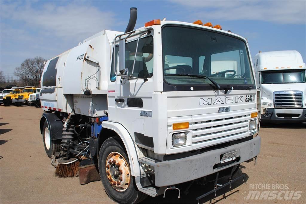 Mack MIDLINER MS250 Kehrmaschine