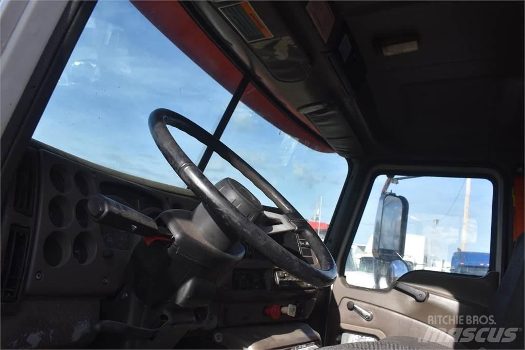 Mack VISION CX612 Kipper