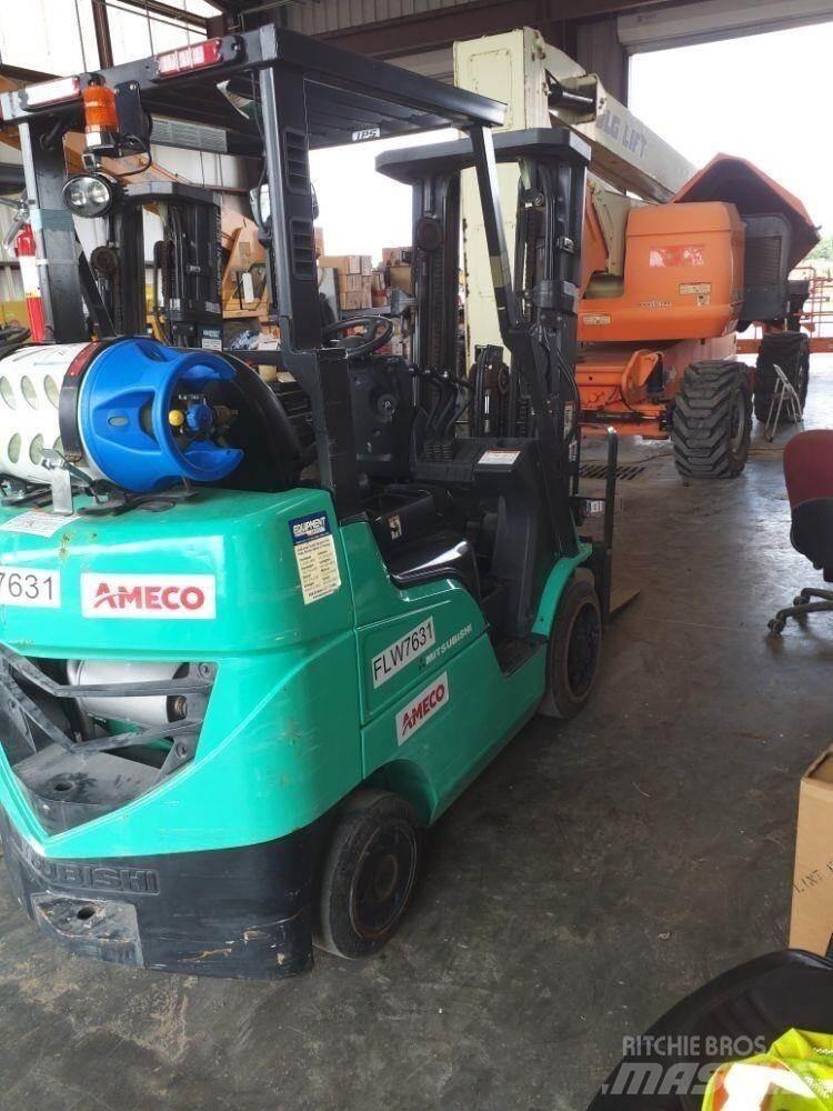 Mitsubishi FGC25 Andere Gabelstapler