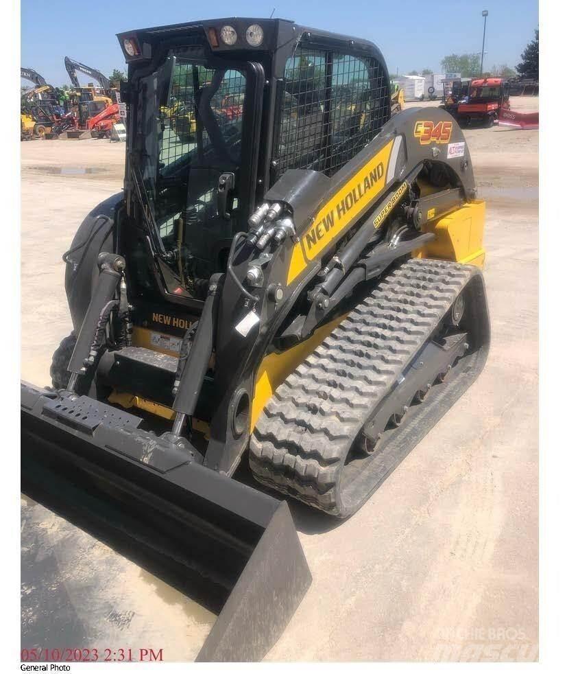 New Holland C345 Kompaktlader