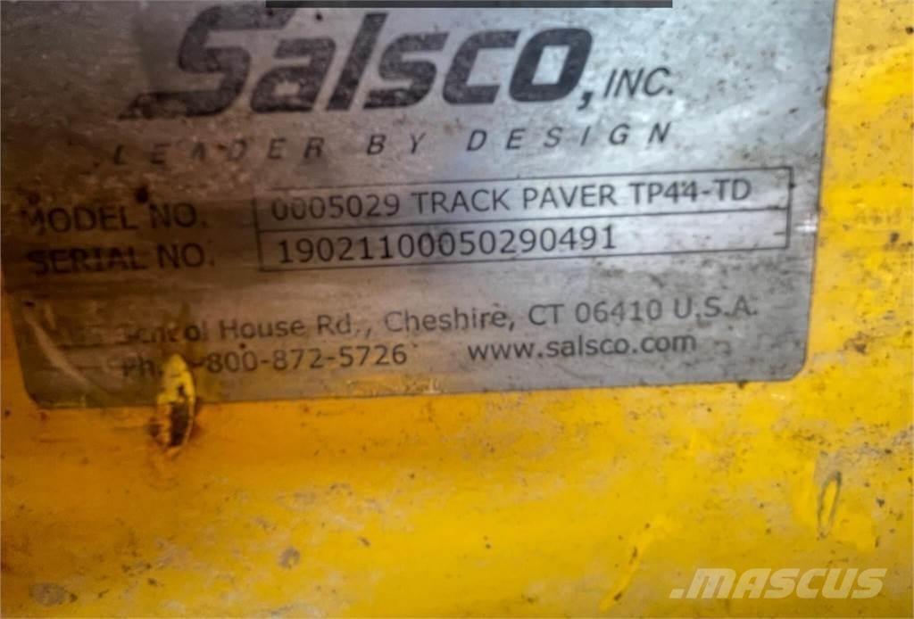  SALSCO TP44TD Strassenfertiger