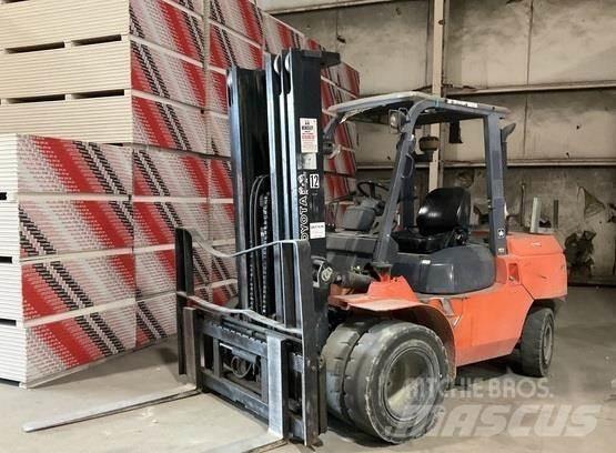 Toyota 7FDU45 Andere Gabelstapler