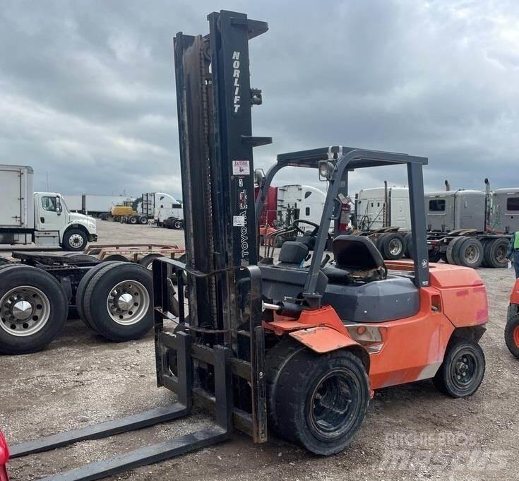 Toyota 7FDU45 Andere Gabelstapler