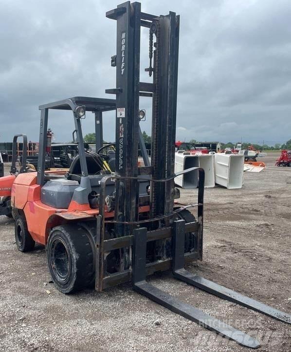 Toyota 7FDU45 Andere Gabelstapler