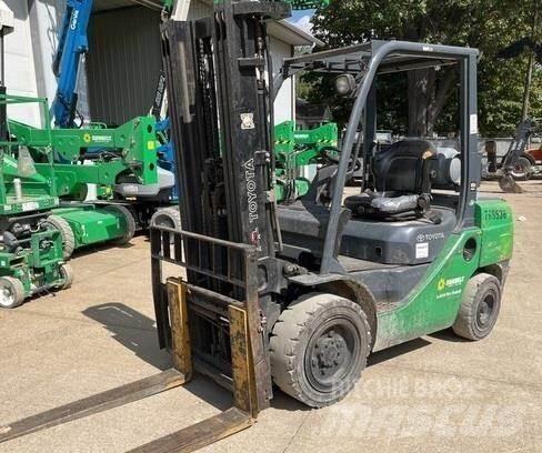 Toyota 8FGU30 Andere Gabelstapler