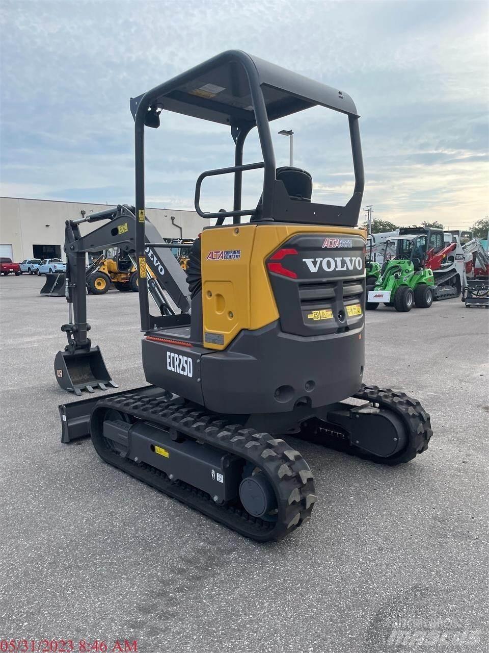 Volvo ECR25D Minibagger < 7t