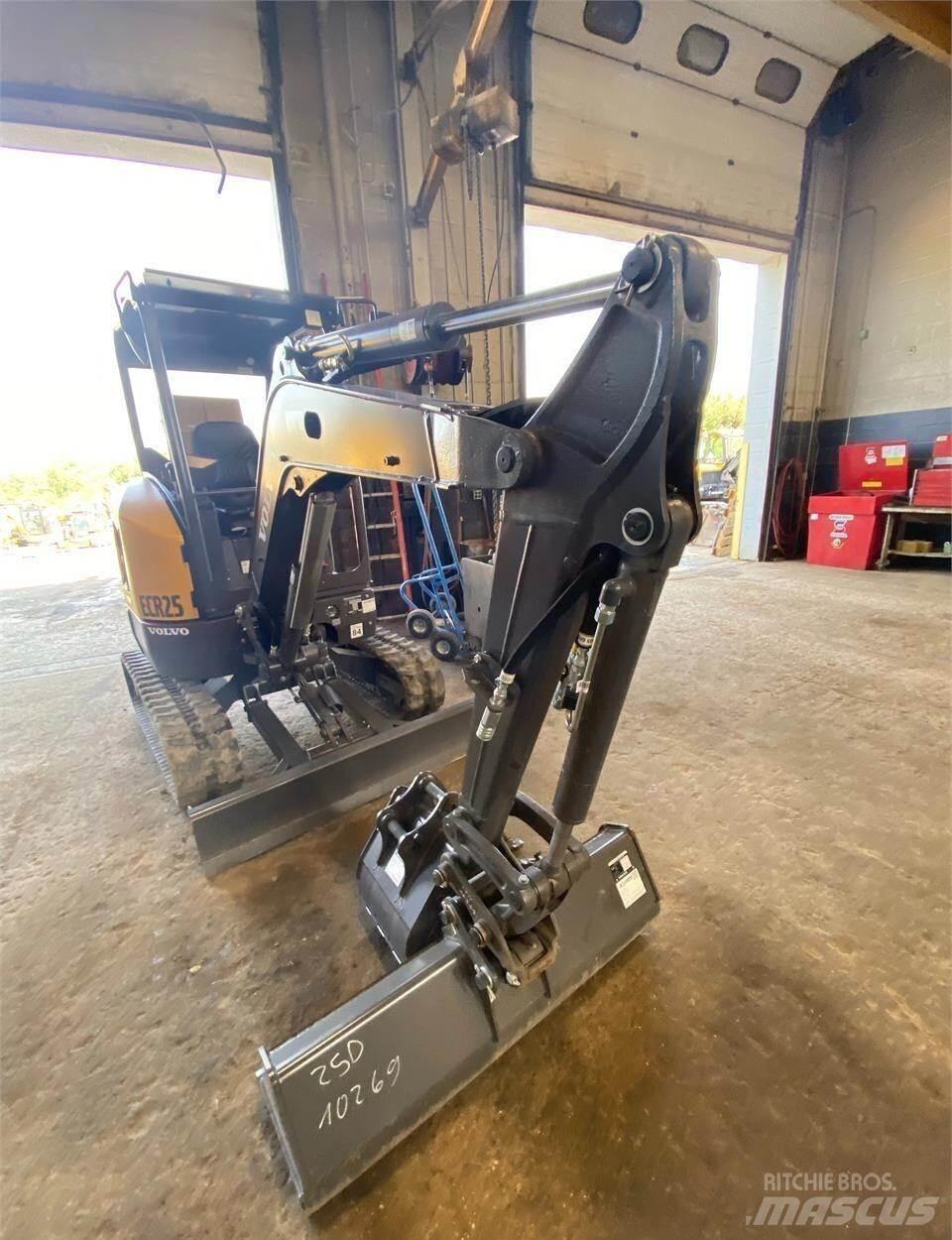 Volvo ECR25D Minibagger < 7t