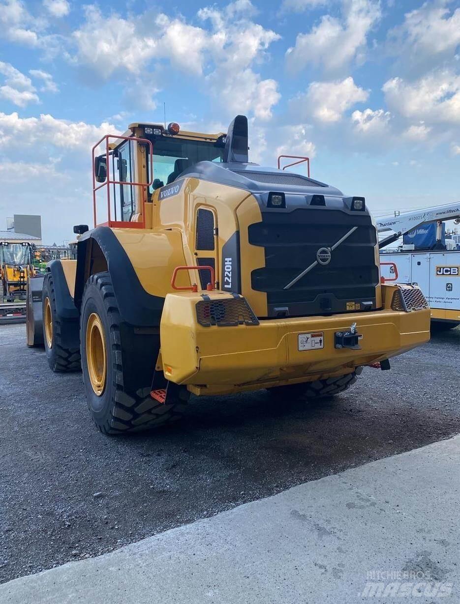 Volvo L220H Radlader