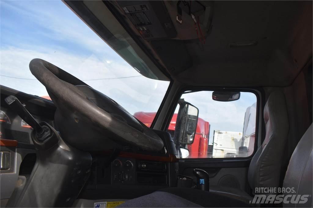 Volvo VHD84B200 Kipper