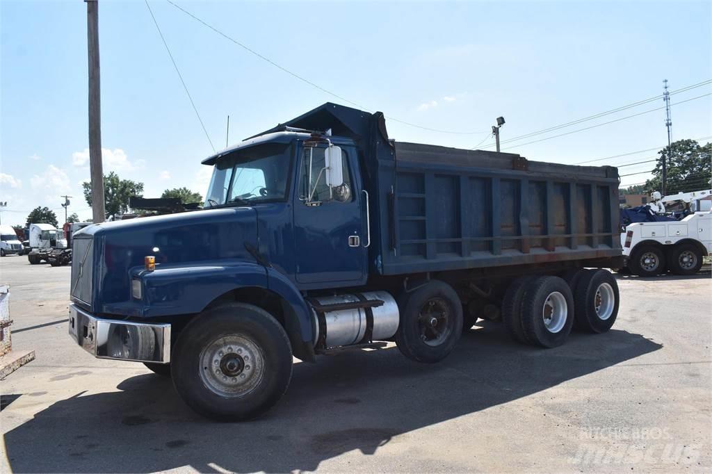 Volvo WG64T Kipper