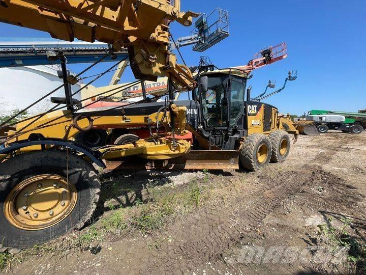 CAT 140 M Grader