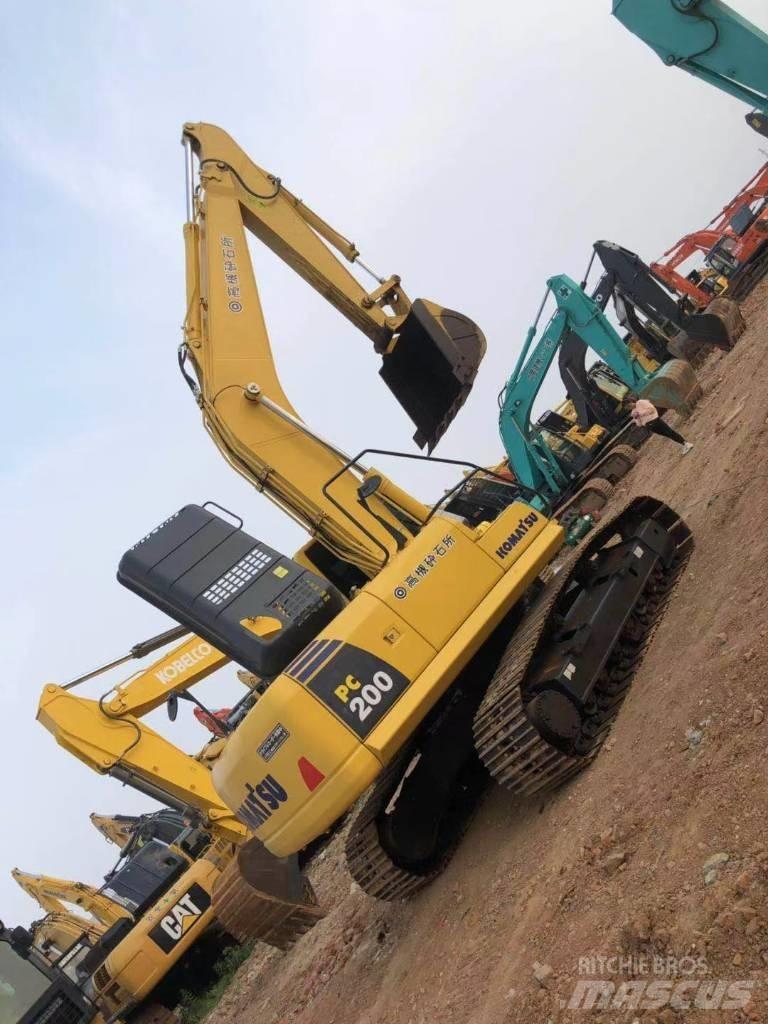 Komatsu 200-8 Raupenbagger