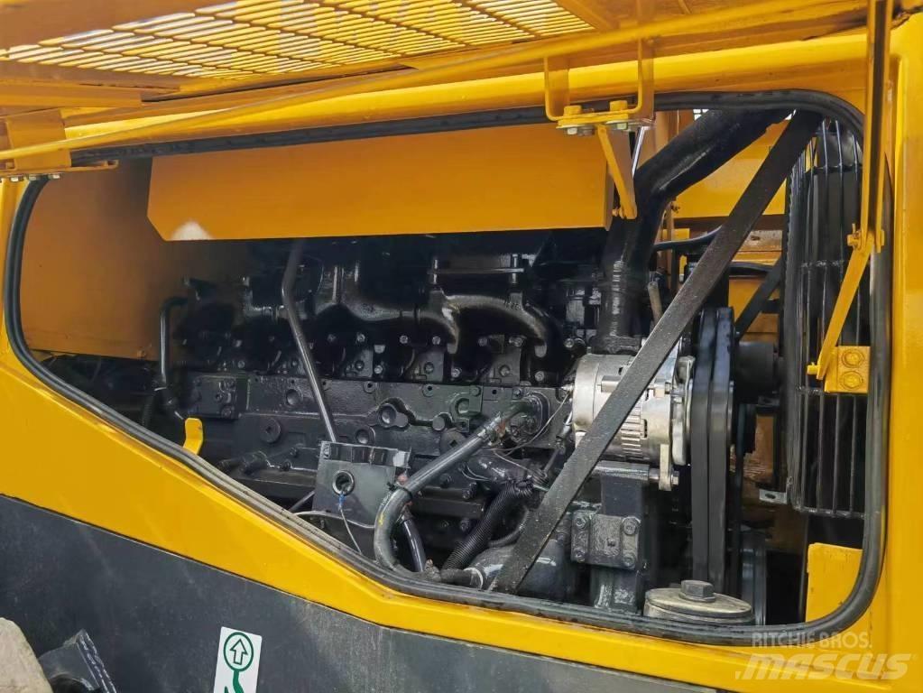 Komatsu WA 470-3 Radlader
