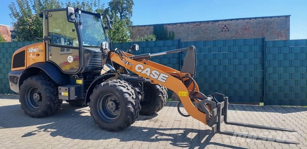 CASE 321 F Evolution Radlader
