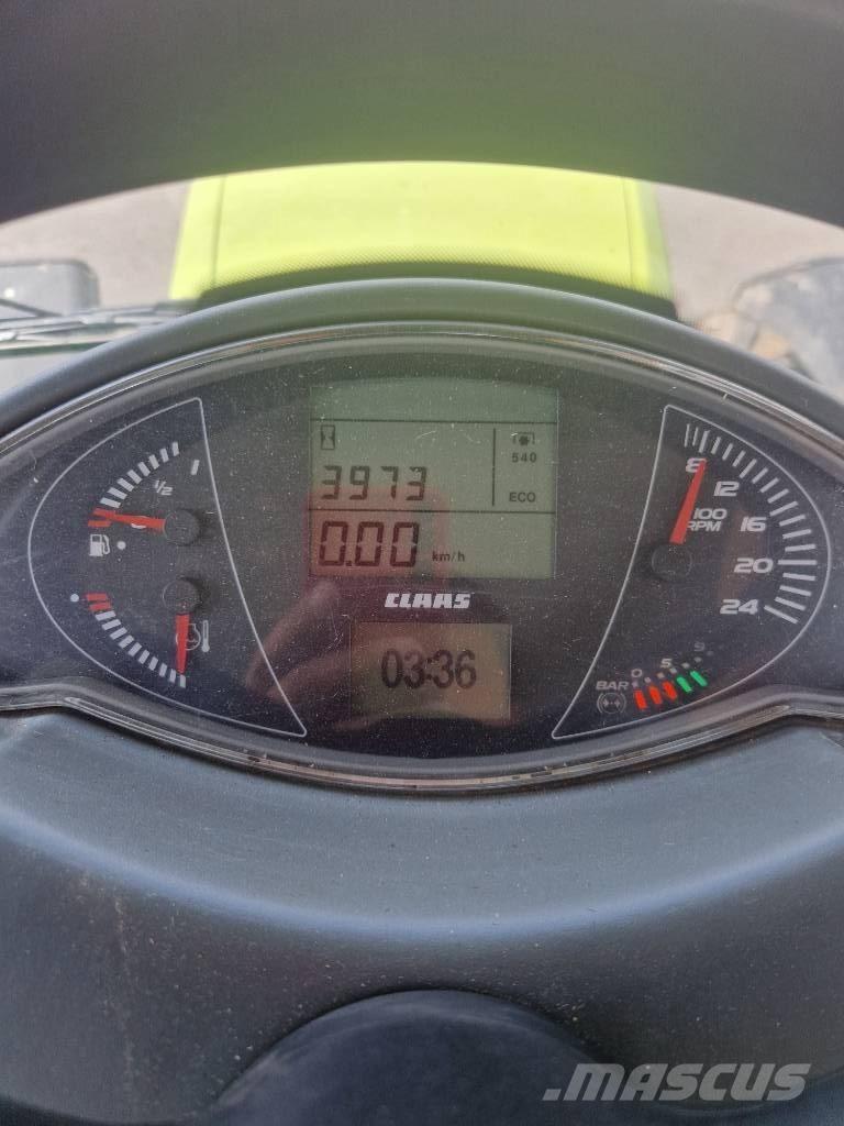 CLAAS Arion 640 CIS Traktoren