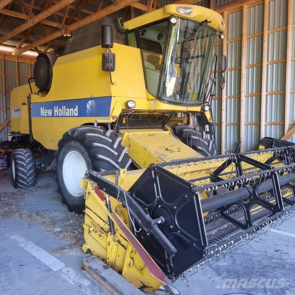 New Holland TC 5070 Mähdrescher