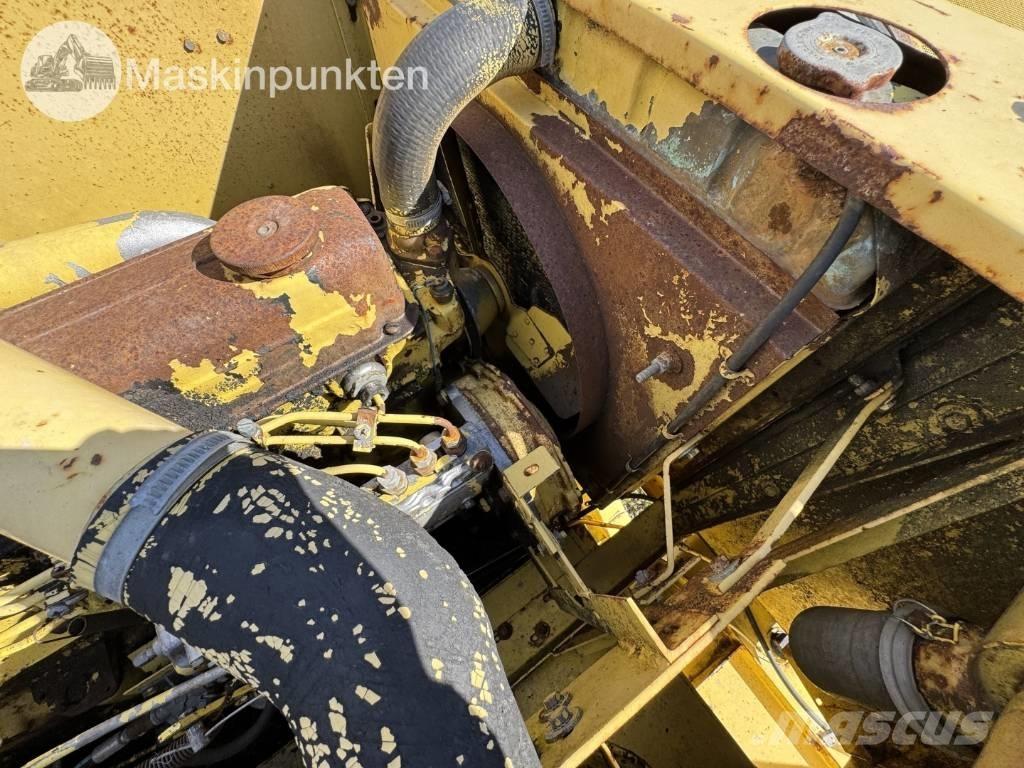 New Holland 1530 Mähdrescher