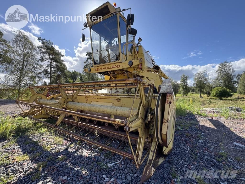 New Holland 1530 Mähdrescher