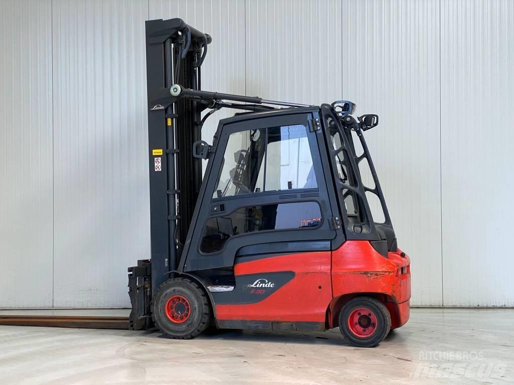 Linde E30-01 Elektrostapler