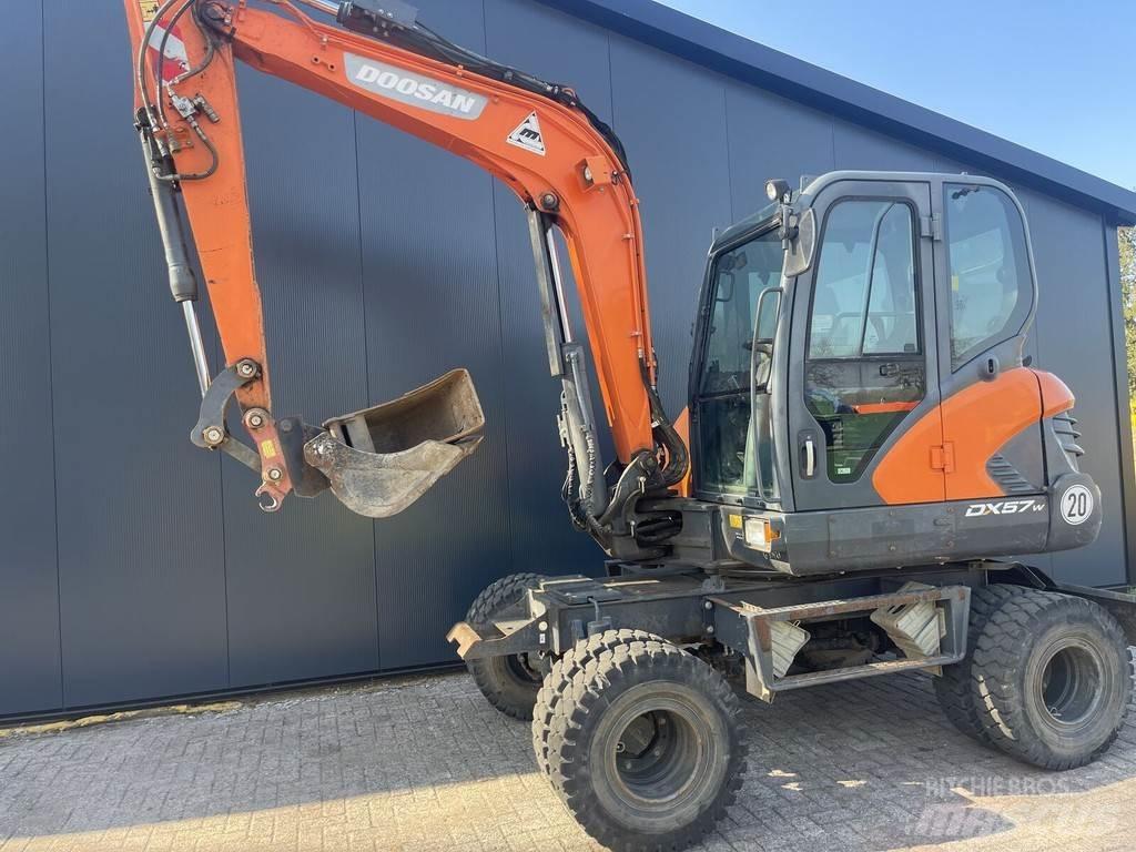 Doosan DX57W Mobilbagger