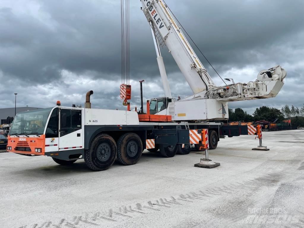 Demag AC 300 All-Terrain-Krane