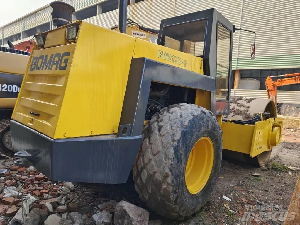 Bomag BW 217 Walzenzüge