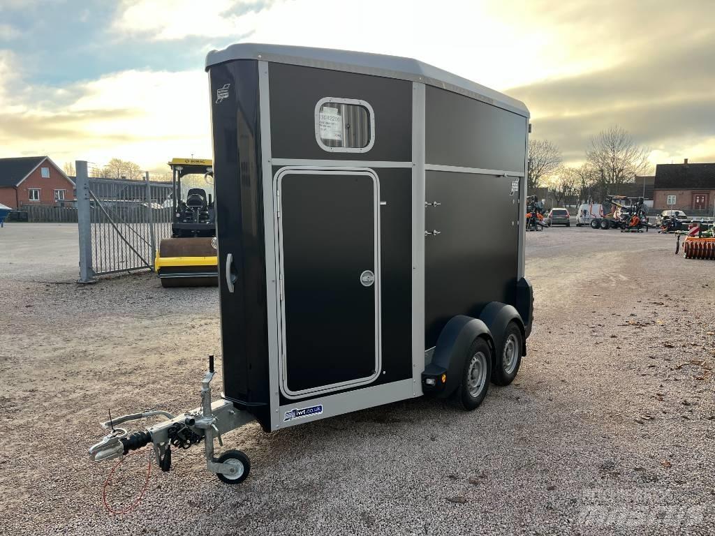 Ifor Williams HB 403 Viehtransportauflieger