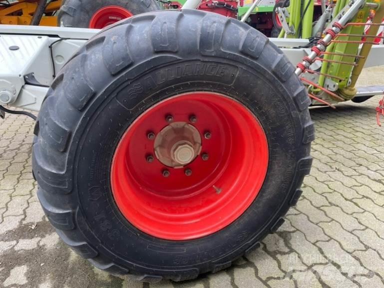 CLAAS Liner 3600 Schwader