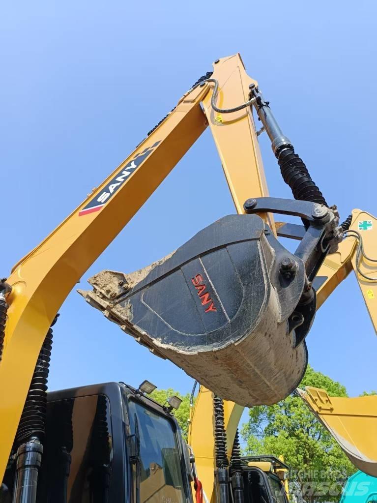 Sany SY135C Raupenbagger