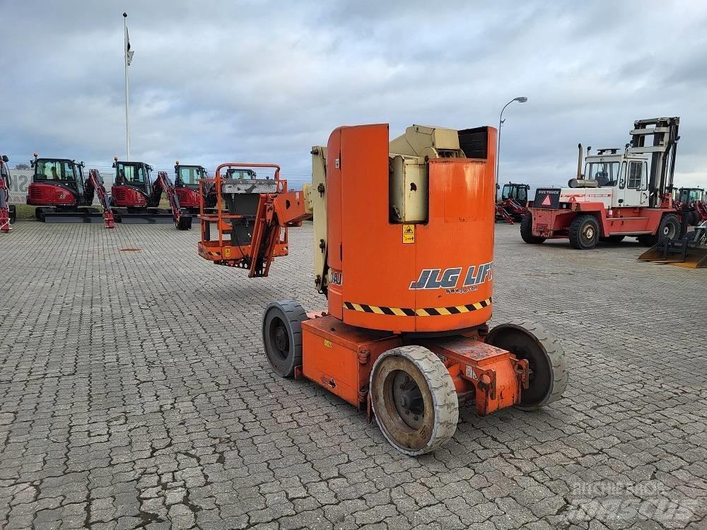 JLG E 300 AJP Gelenkteleskoparbeitsbühnen