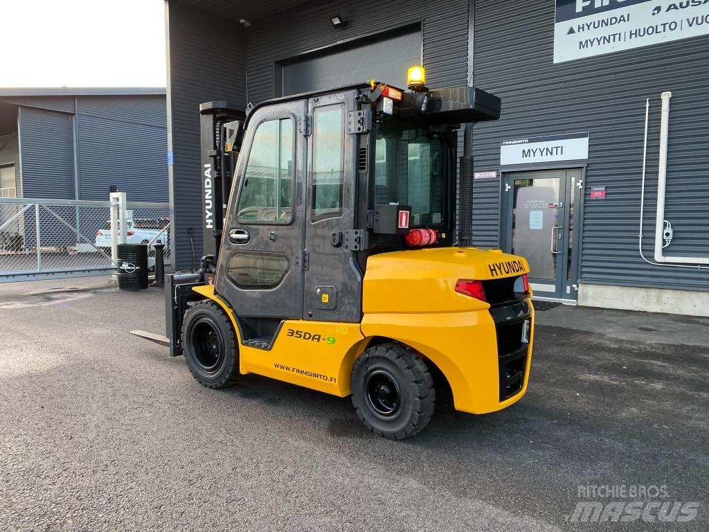 Hyundai 35DA-9 Dieselstapler