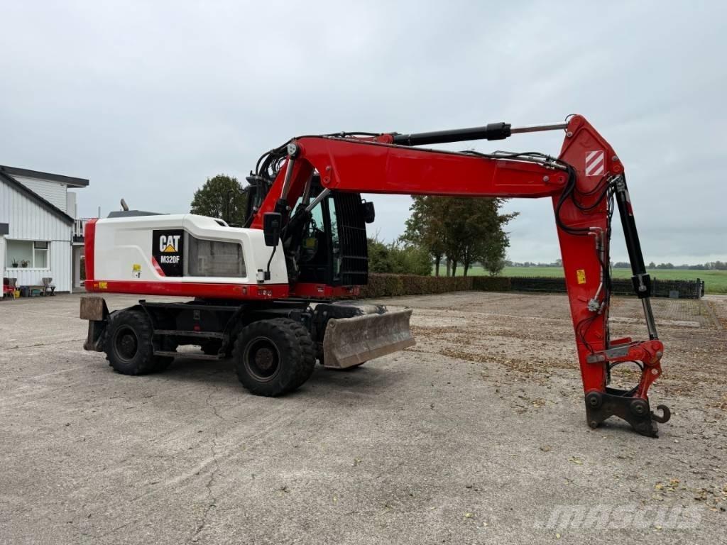 CAT M320F Mobilbagger