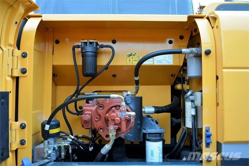 Hyundai Robex 220 Raupenbagger