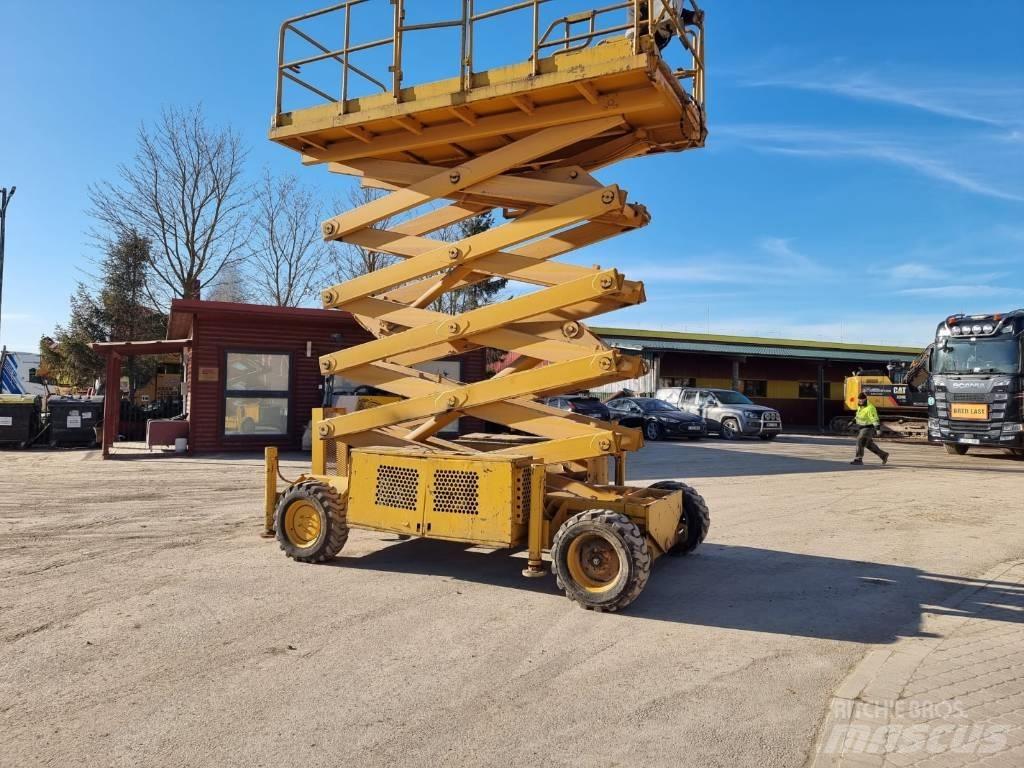 UpRight SL30 Scheren-Arbeitsbühnen