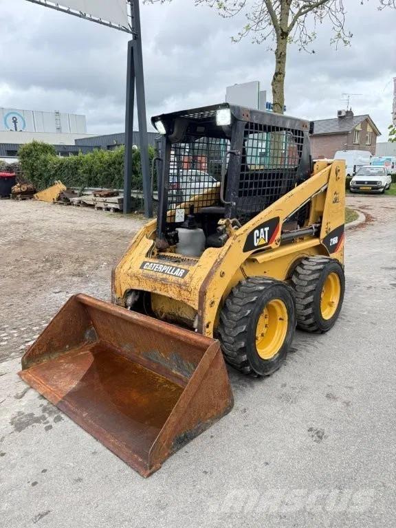 CAT 216B (226B) Kompaktlader