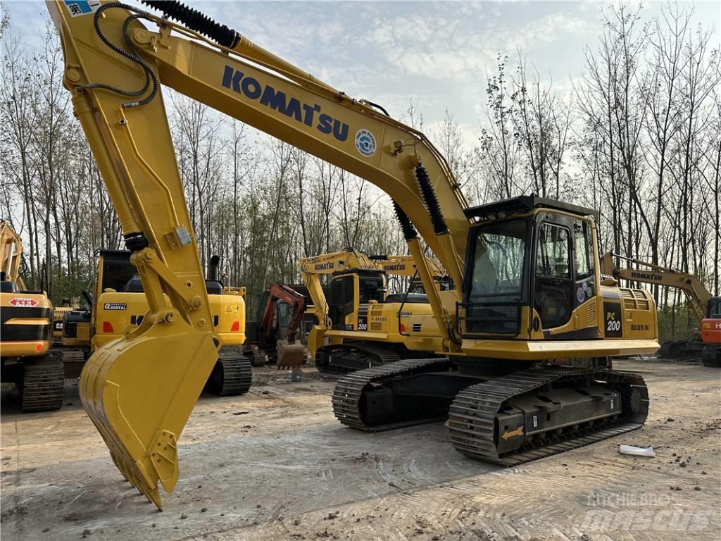 Komatsu PC200-8 Raupenbagger